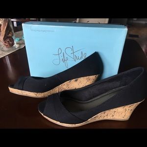 Life Stride open toe wedges